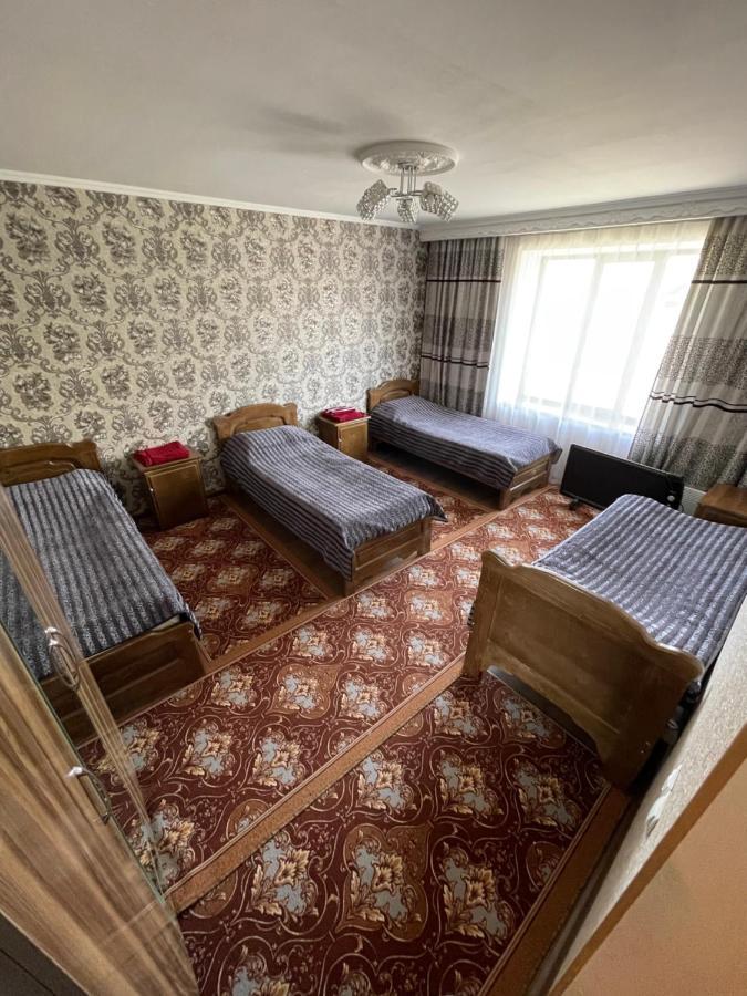 Guest House Eles Каракол Екстер'єр фото